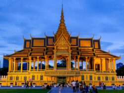 SIEMREAP - PHNOMPENH 4D3N